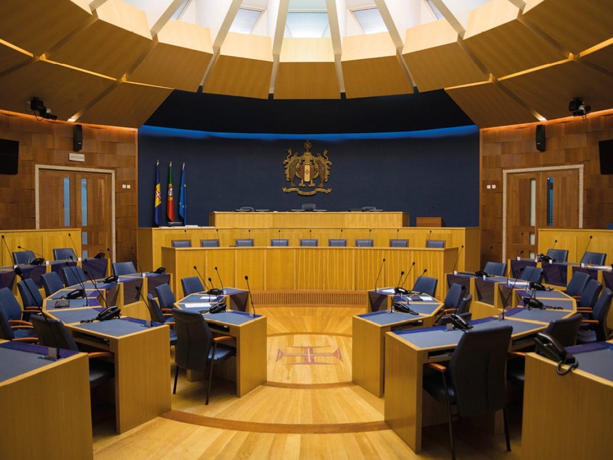 ISAL reprovado em avaliação: partidos discutem consequências