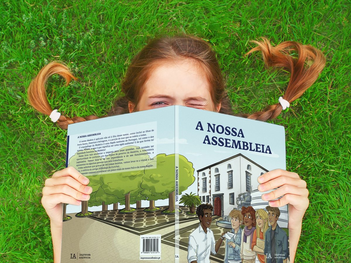 A obra A NOSSA ASSEMBLEIA, de Carlos Diogo Pereira e Sofia Reis, editada pela IMPRENSA ACADÉMICA, uma chancela da ACADÉMICA DA MADEIRA.