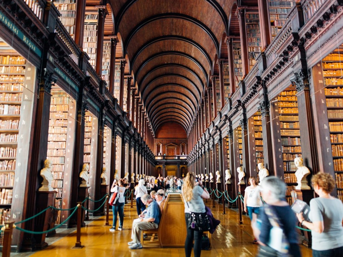 Biblioteca da Universidade de Dublin (Trinity College), na Irlanda.