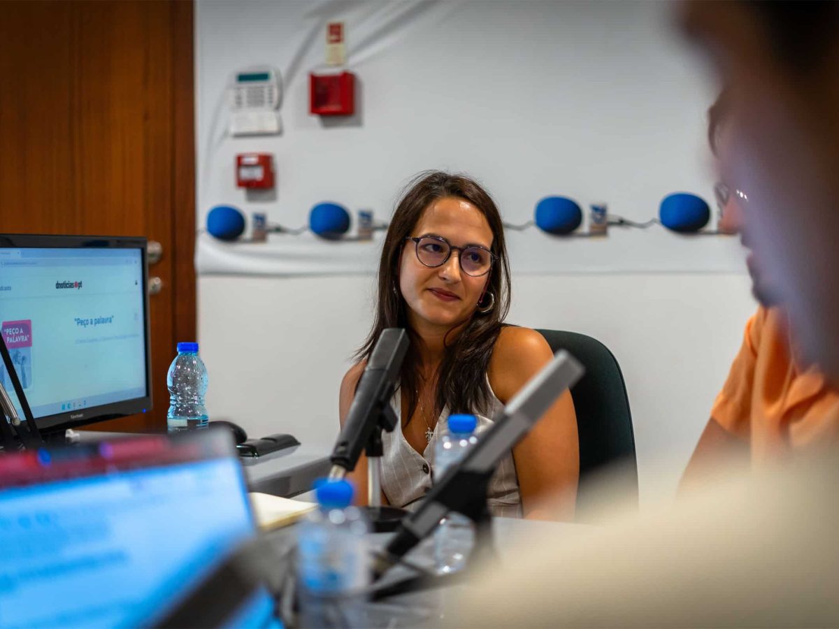 A investigadora Mariana Vieira foi convidada para o PEÇO A PALAVRA de 31 de julho de 2024, um programa da TSF Madeira 100FM e da ACADÉMICA DA MADEIRA.