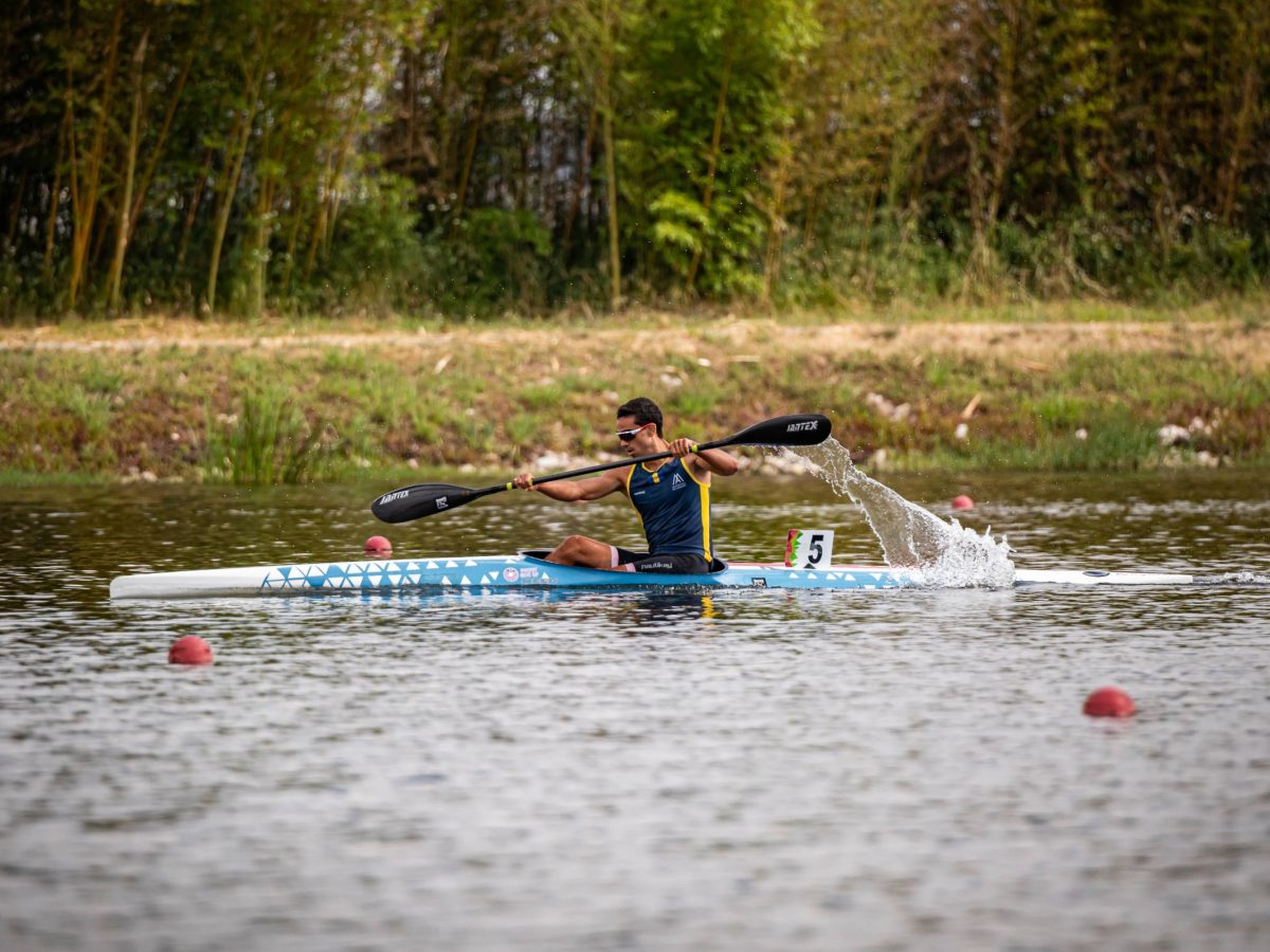 António Ribeiro foi ouro no K1 500m e trouxe ainda a prata no K2 500m com Mateus Ornelas no CNU de Canoagem em junho de 2025.