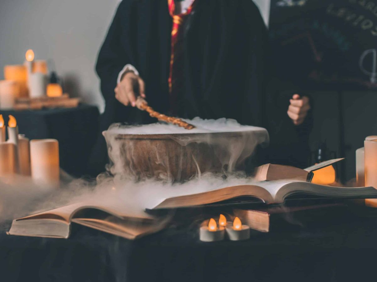Universidade de Exeter abre mestrado em Magia