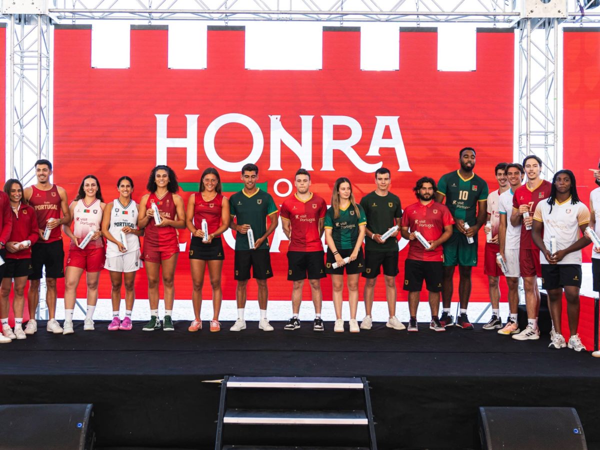 Sessão de apresentação da Missão Portuguesa nos Jogos Mundiais Universitários de 2025, a 9 de julho, em Lisboa, com o atleta madeirense Nuno Pereira (3.º da esquerda para direita).
