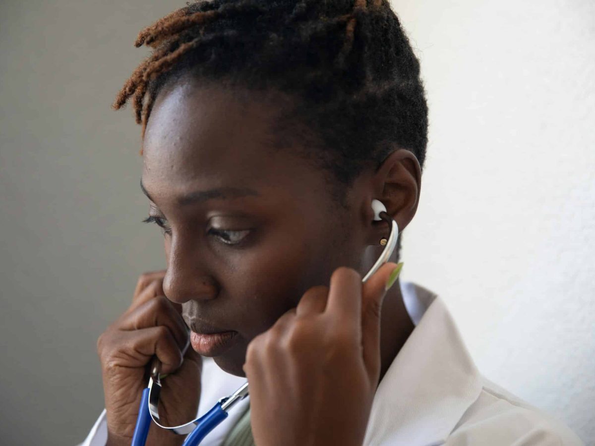Stress, ansiedade e fraldas. Há de tudo no exame de acesso à especialidade médica