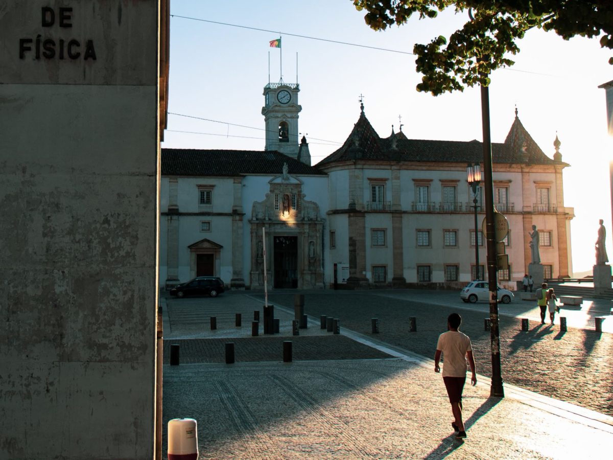 Nova proposta para os graus académicos levanta dúvidas sobre a autonomia das universidades